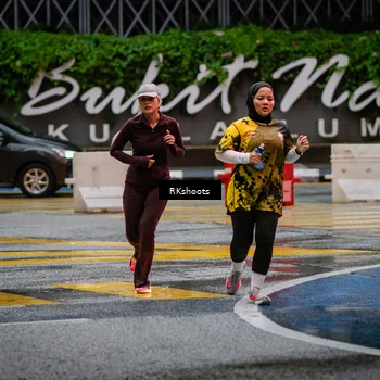 Runner Photo 7872038