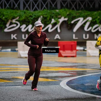 Runner Photo 7872045