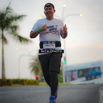 Runner Photo 7872052