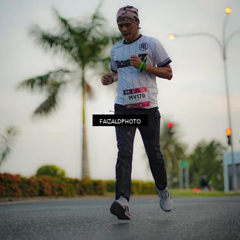 Runner Photo 7872061