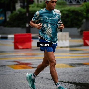 Runner Photo 7872071