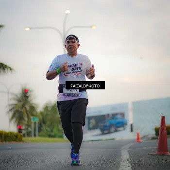 Runner Photo 7872073