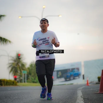 Runner Photo 7872083