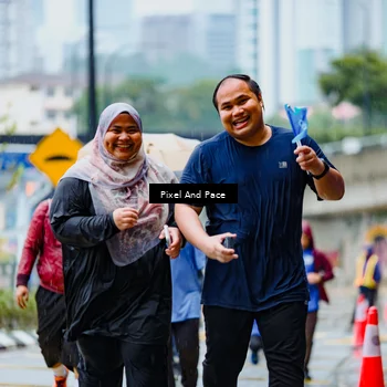 Runner Photo 7872118