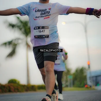 Runner Photo 7872128