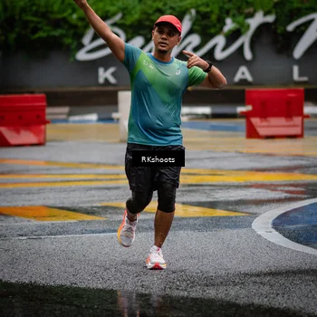 Runner Photo 7872376