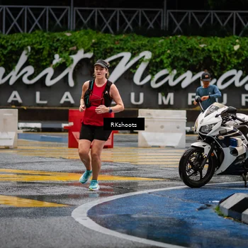 Runner Photo 7872390