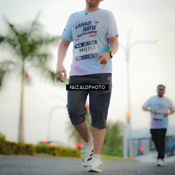 Runner Photo 7872391