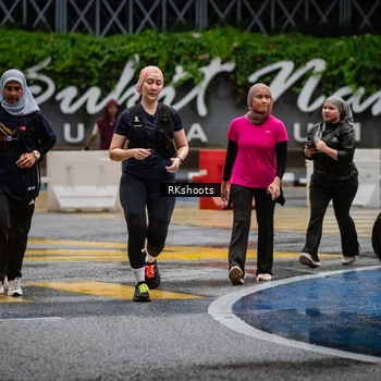 Runner Photo 7872399