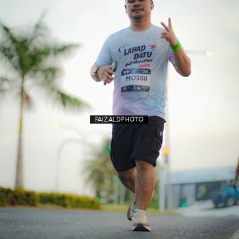 Runner Photo 7872422