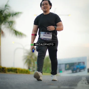 Runner Photo 7872425