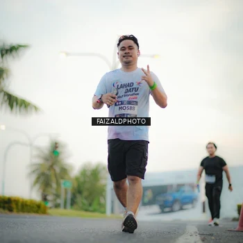 Runner Photo 7872438
