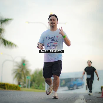 Runner Photo 7872441