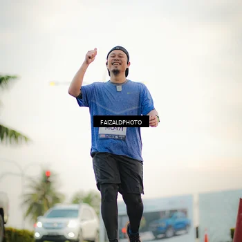 Runner Photo 7872467