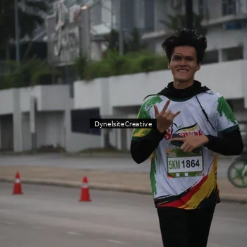 Runner Photo 7872810