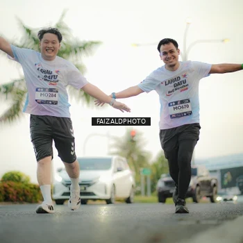 Runner Photo 7872921