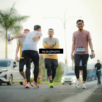 Runner Photo 7872992