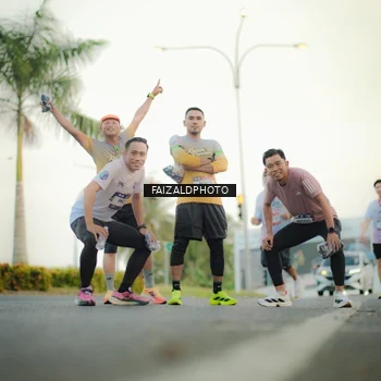 Runner Photo 7873031