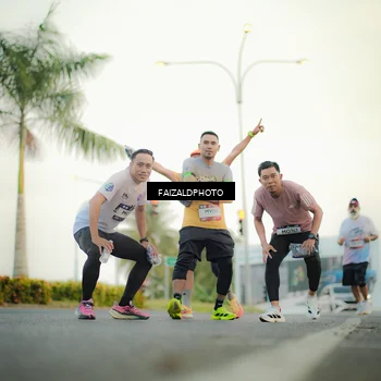 Runner Photo 7873035