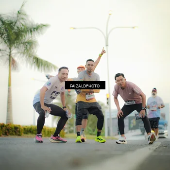 Runner Photo 7873036