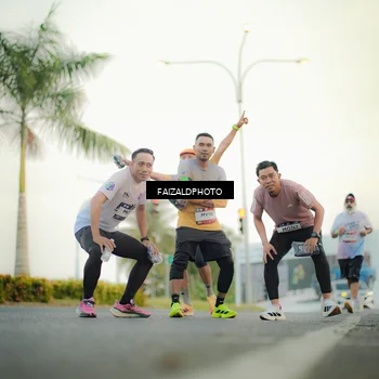 Runner Photo 7873042