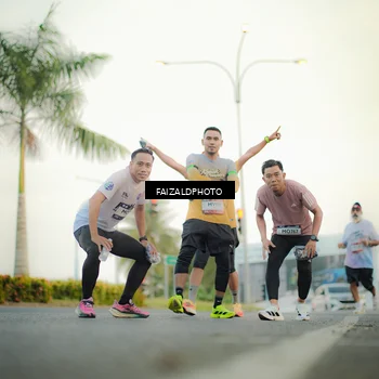 Runner Photo 7873047