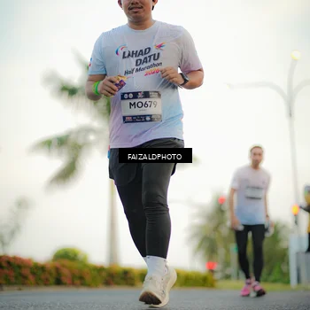 Runner Photo 7873068