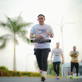 Runner Photo 7873077
