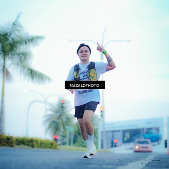 Runner Photo 7873241