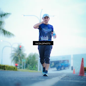 Runner Photo 7873299