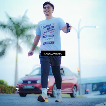 Runner Photo 7873398