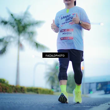 Runner Photo 7873476