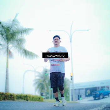 Runner Photo 7873529