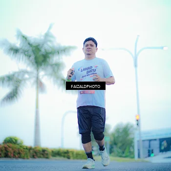 Runner Photo 7873531