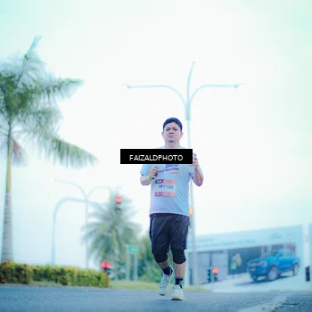 Runner Photo 7873535