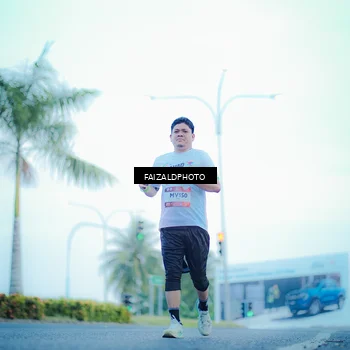 Runner Photo 7873538
