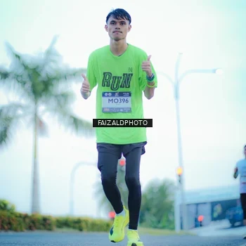 Runner Photo 7873564