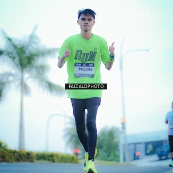 Runner Photo 7873567