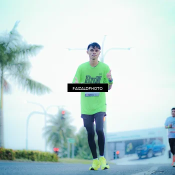 Runner Photo 7873572