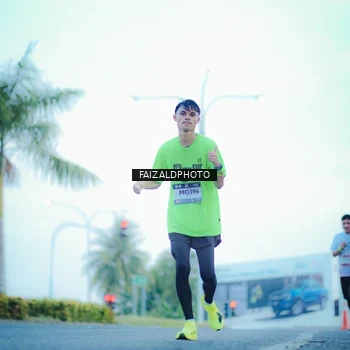 Runner Photo 7873575