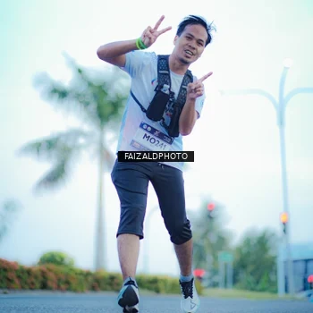 Runner Photo 7873600