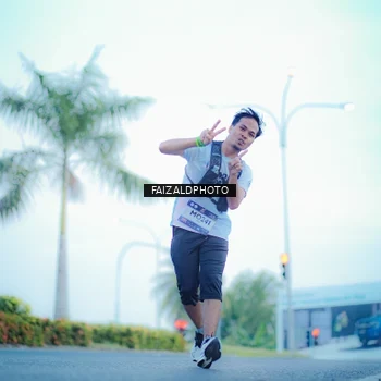 Runner Photo 7873613
