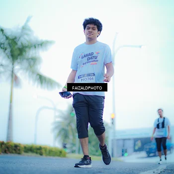 Runner Photo 7873636