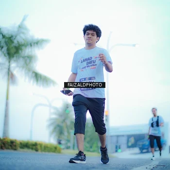 Runner Photo 7873646