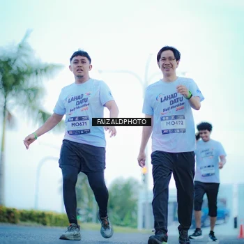 Runner Photo 7873672