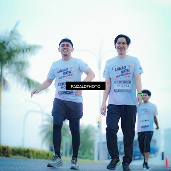 Runner Photo 7873680