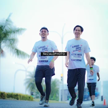 Runner Photo 7873686