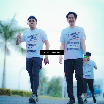 Runner Photo 7873688