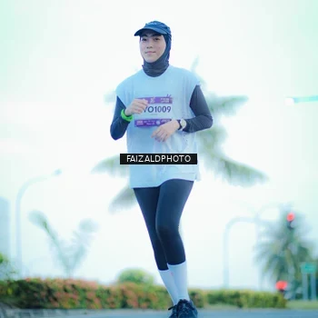 Runner Photo 7873750