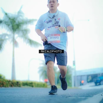 Runner Photo 7873792